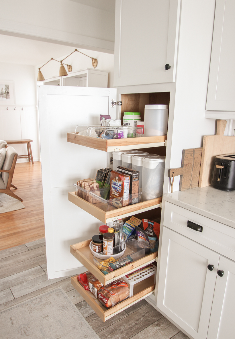 Home blogger Liz Fourez shows how to create an organized pantry customized to maximize space and fit your family's needs.