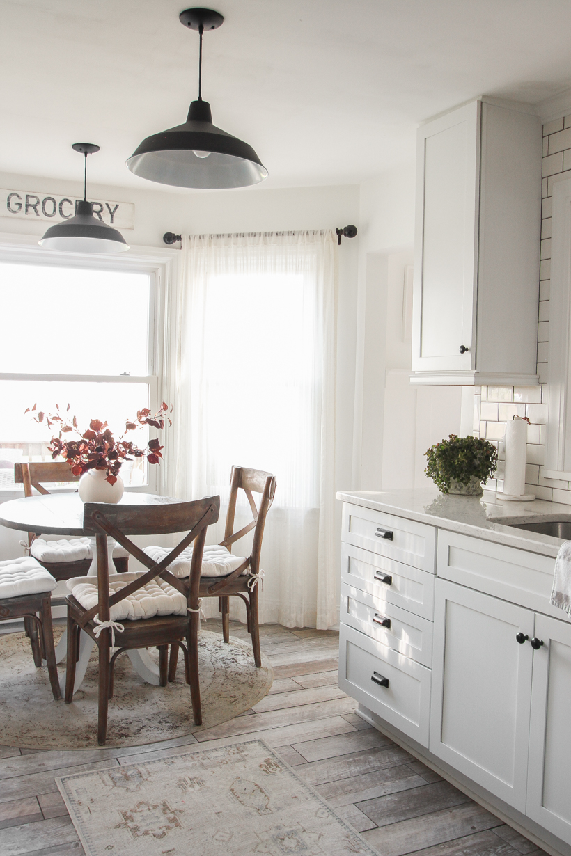 WASHABLE rugs! Home blogger and interior decorator Liz Fourez tests out a washable rug in her kitchen. 