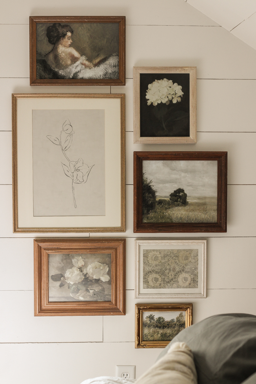 Interior decorator and home blogger Liz Fourez shares tips for creating a vintage style gallery wall that looks perfectly collected over time